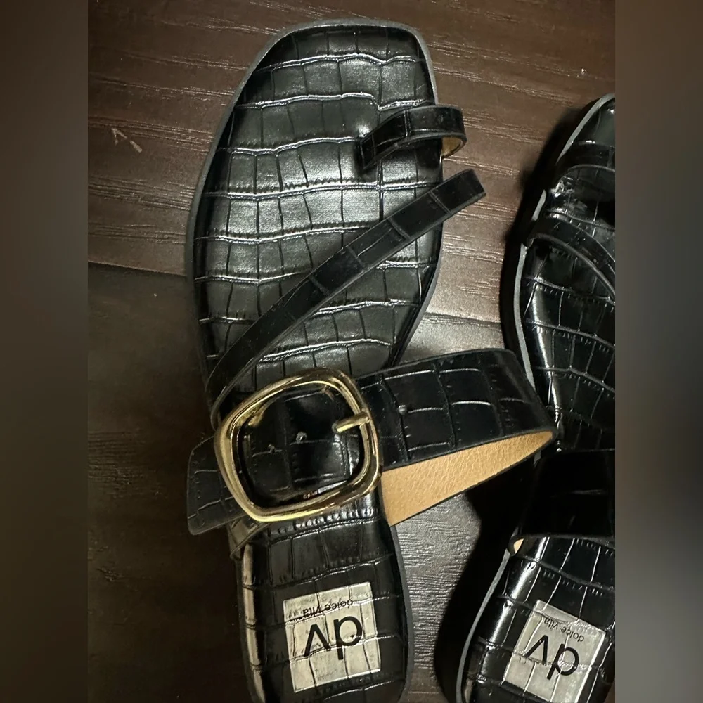 DV by Dolce Vita - Makai Toe Loop Buckle Sandal - Picture 7 of 9